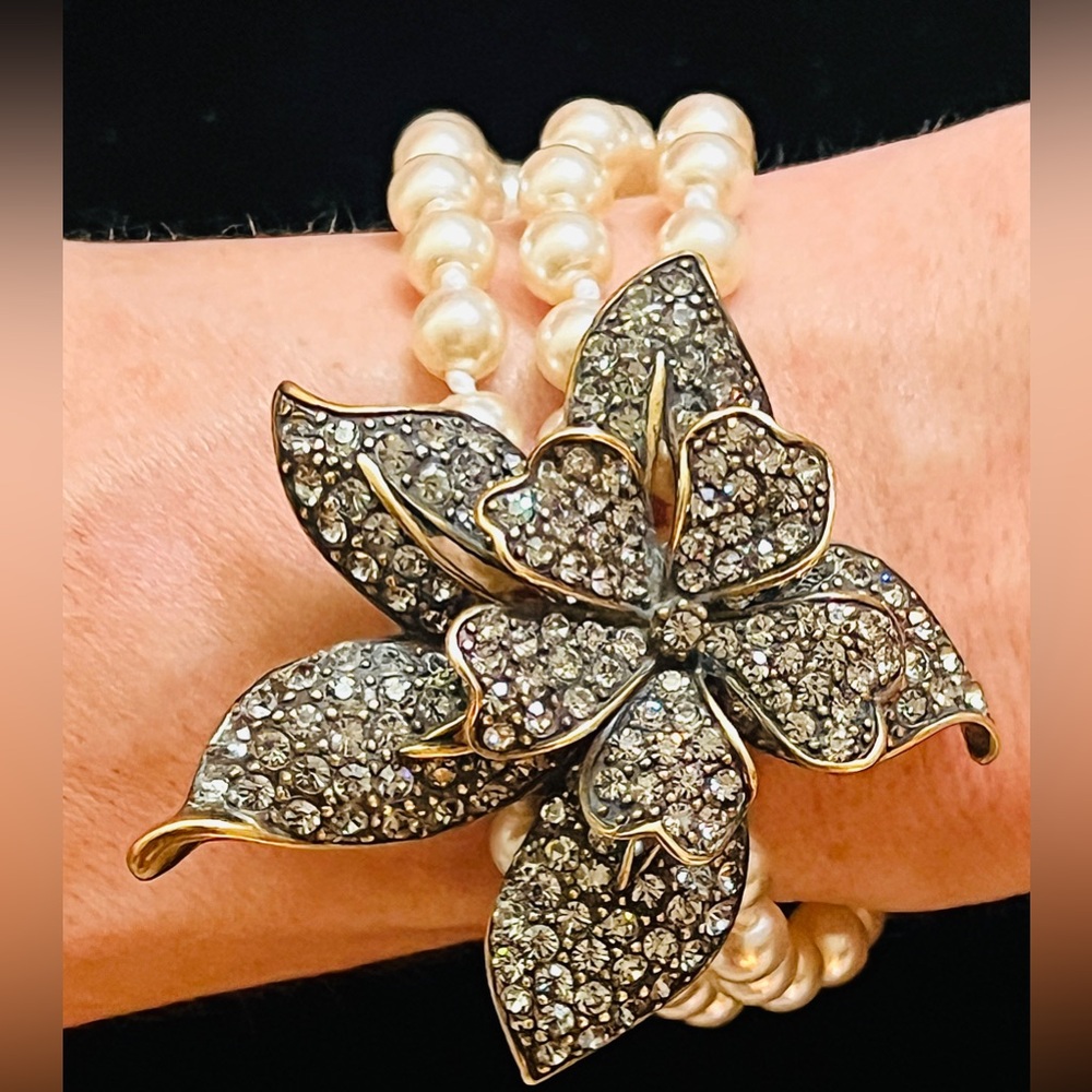 Vintage Heidi Daus Flower Brooch to Bracelet Pearl Strand Bracelet 💫Final Sale💫